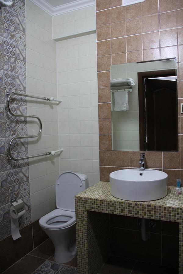 Rabat Hotel Алматы Экстерьер фото