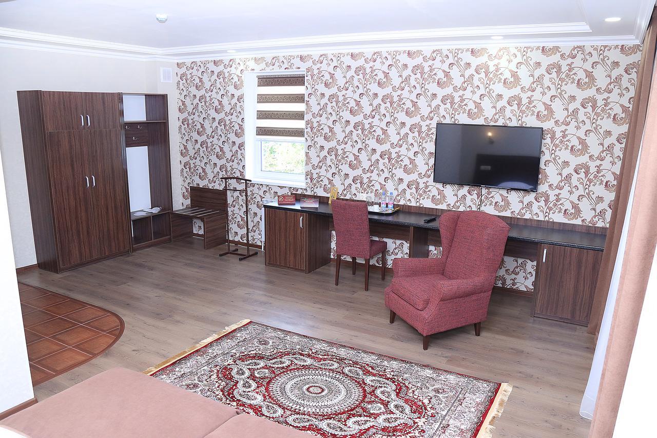 Rabat Hotel Алматы Экстерьер фото