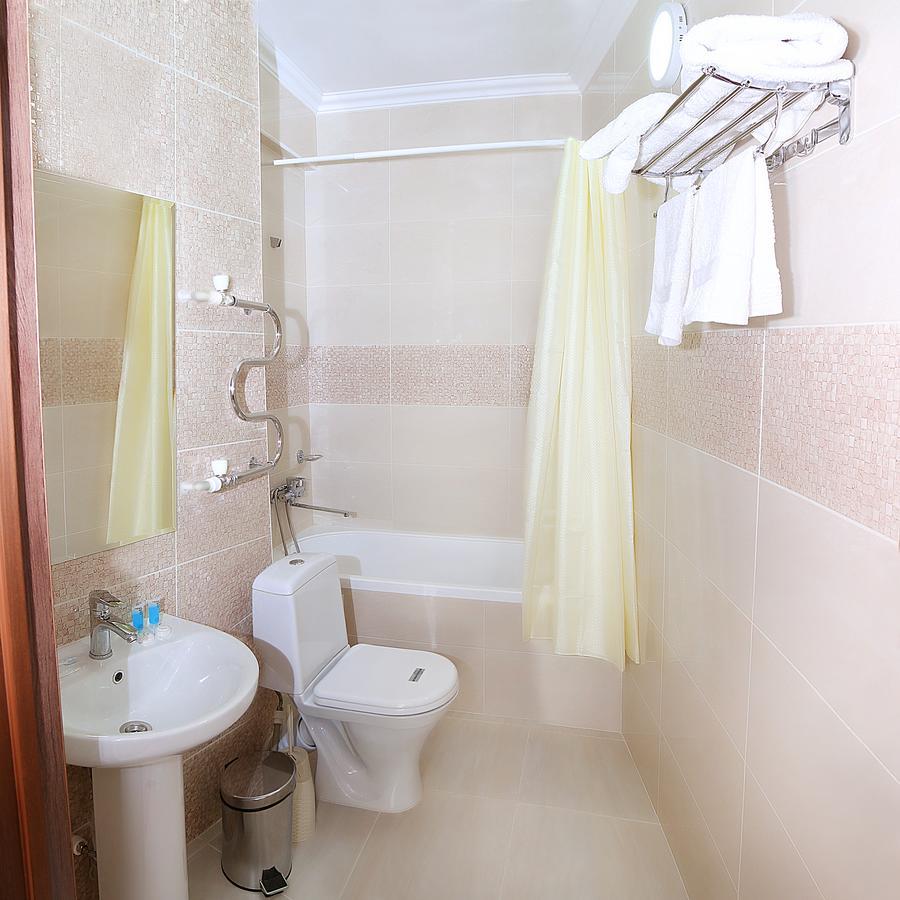Rabat Hotel Алматы Экстерьер фото
