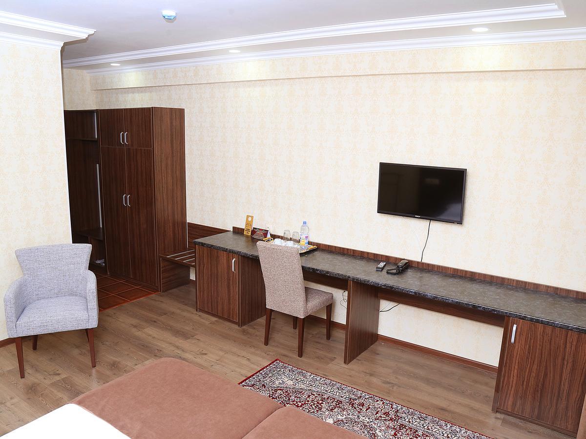 Rabat Hotel Алматы Экстерьер фото